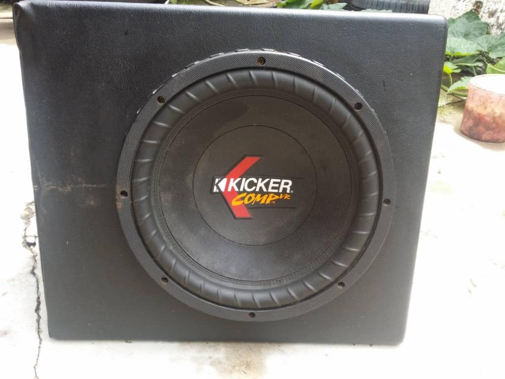 Kicker comp sales vr