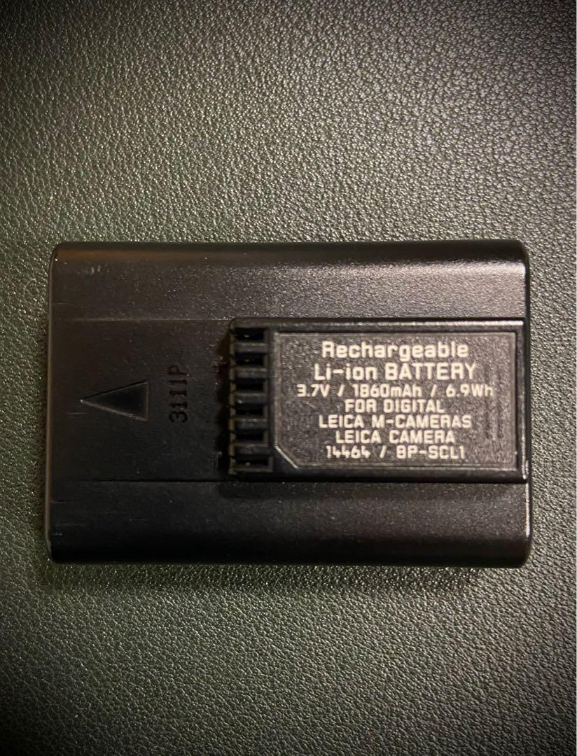 Original Leica battery charger+batteries (14464 for M8/M9), Photography