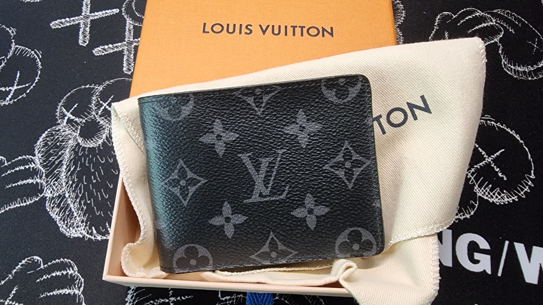 Louis Vuitton LV slender wallet mens, Men's Fashion, Watches