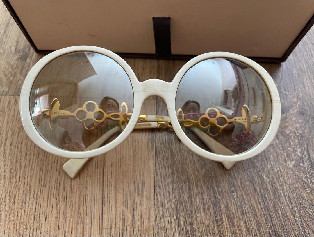 LOUIS VUITTON PARTY EYEGLASSES 2pcs ONHAND, Women's Fashion, Watches &  Accessories, Sunglasses & Eyewear on Carousell