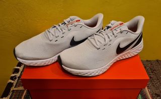 (Category: ) located in . Submitted by brands.at3lier (Listing ID 1123862947, Image 1). Description: .