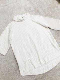 Stradivarius blus putih oversize