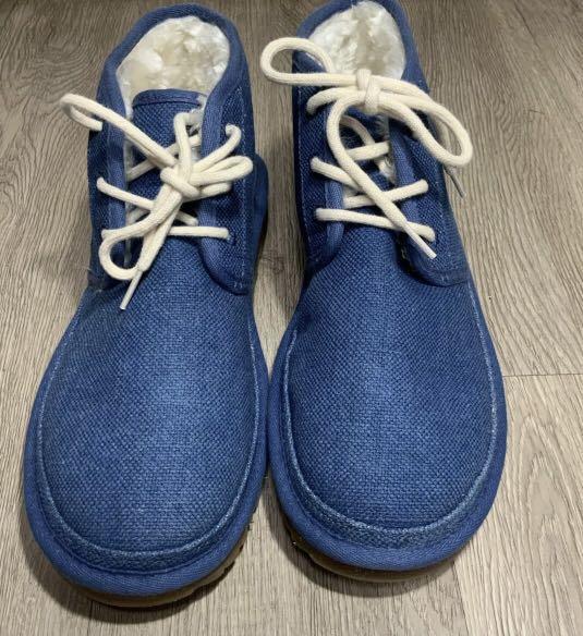 Navy blue and white ugg neumel shop