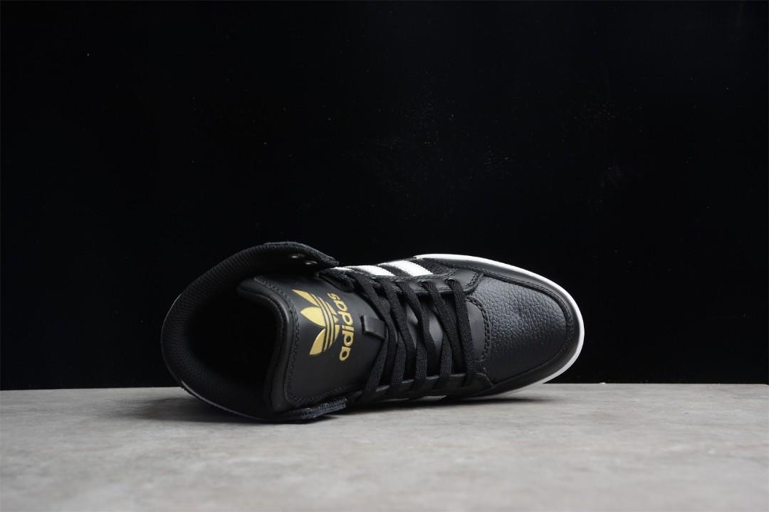 Adidas yung og 2024 black gold