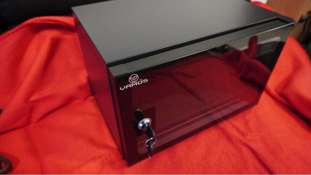 VAMOS DB25C Drybox Dry (moving out sale!!), Photography