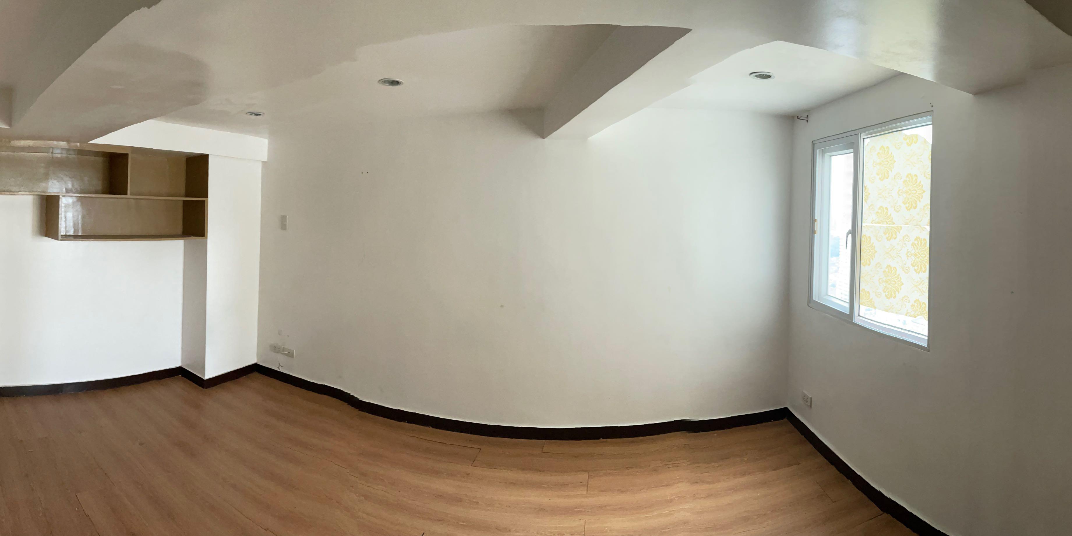 Victoria de Manila Tower1 60sqm 2br unit (Category: Apartments & Condos) located in Manila. Submitted by gr8brands4less (Listing ID 255903409, Image 1). Description: FOR SALE ‼️‼️ ALL IN!!!! Rent to own 60sqm loft type unit with 2 br 1 toilet and bath, can be converted to 3br Currently with tenant renting 22k monthly Cash, Bank Loan (2 title) 2 BR 1 toilet and bath Masters bedroom bare with 1 cabinet 2nd room double deck Both rooms have split typ