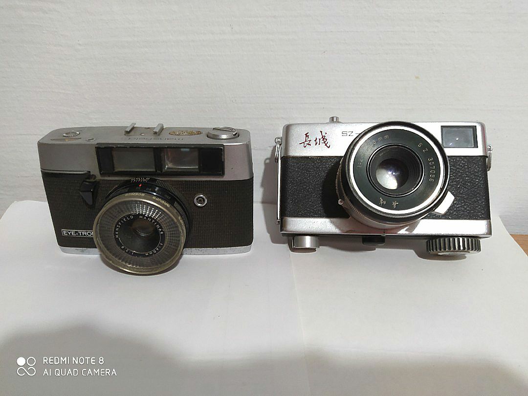 Vintage camera 92..Great Wall.. Mansfield film cameras with lens