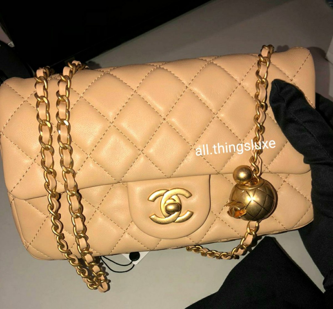 Review: Chanel 22 Mini with Pearls : r/WagoonLadies