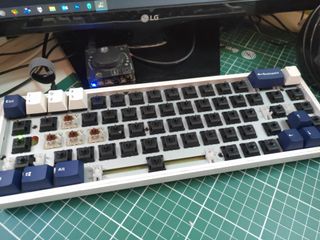 （分類：）位於 。 由 nobledolphin_e5c0ea 提交（商品編號 1123953974，圖片 1）。簡介： 。
