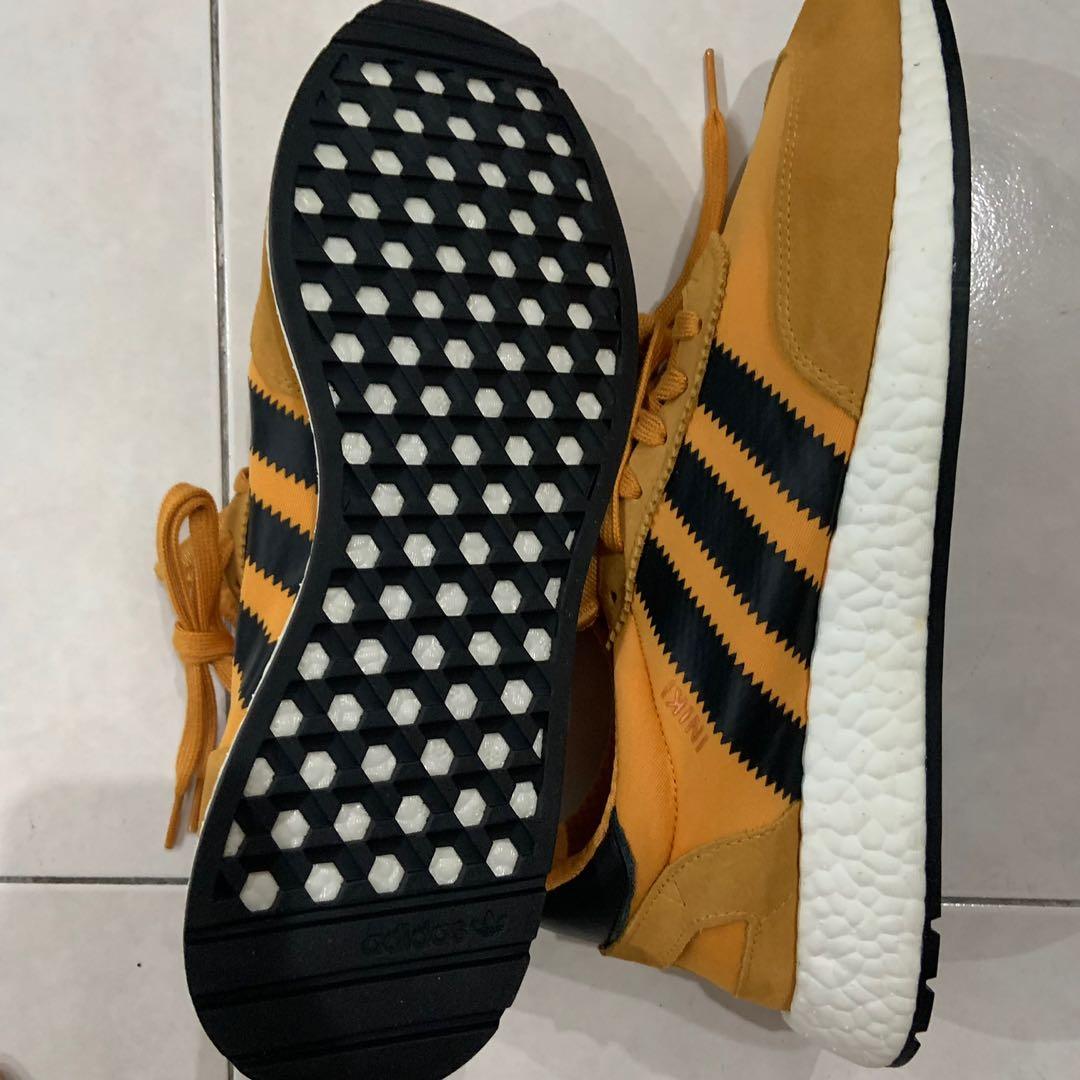 Adidas iniki top runner goldenrod