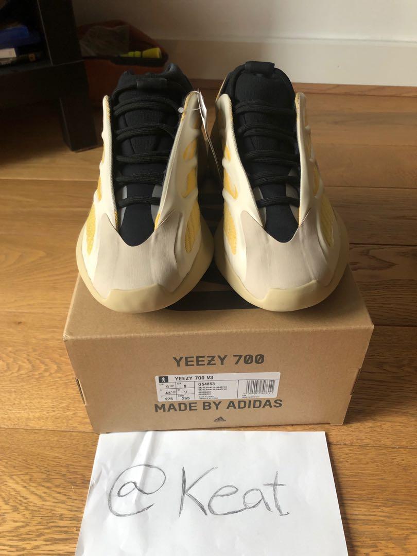 Adidas yeezy hotsell 700 box