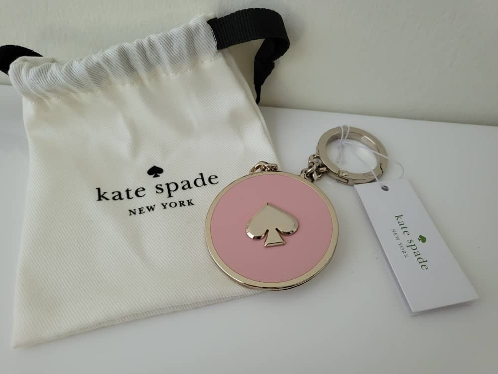 AUTHENTIC KATE SPADE KEY CHAIN Luxury Accessories on