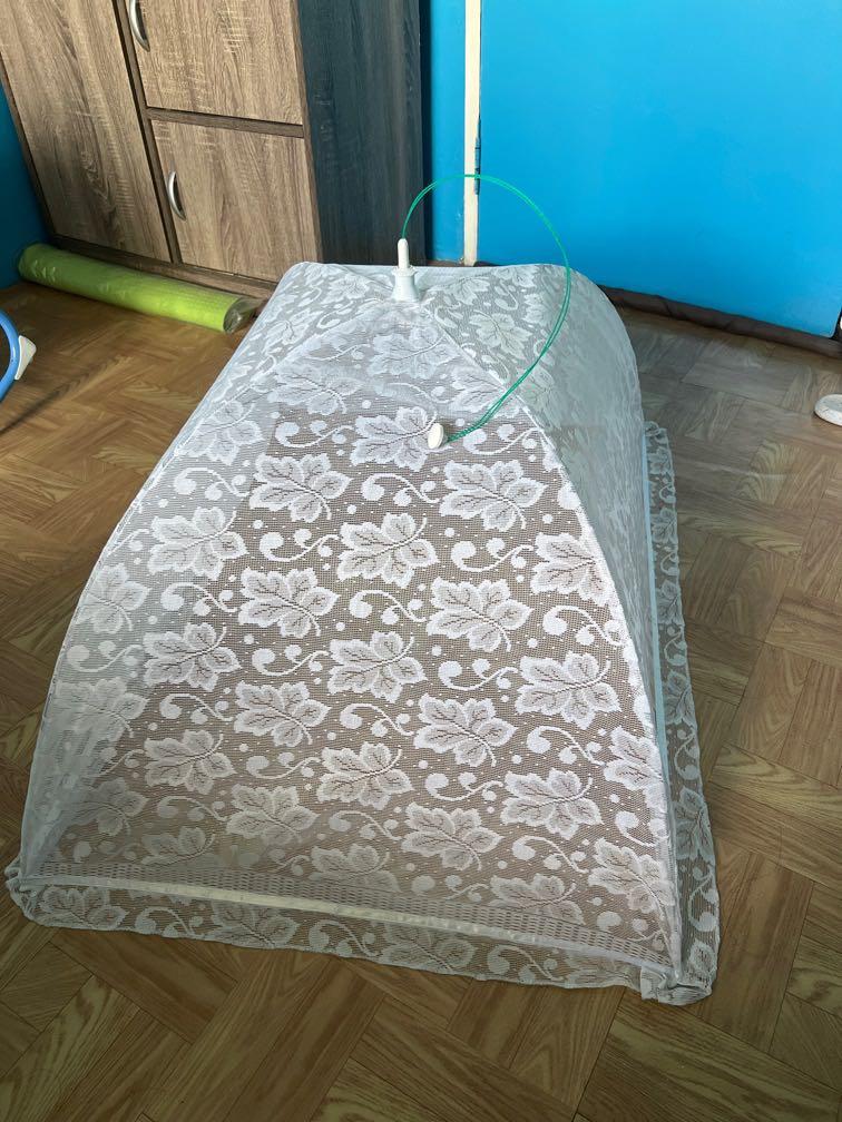 Baby mosquito net (Category: Cots & Cribs) located in Quezon City. Submitted by chizmax (Listing ID 1123918935, Image 1). Description: In good condition. Large mosquito net for babies. Pwde din pantakip ng handa :p Rarely used. .