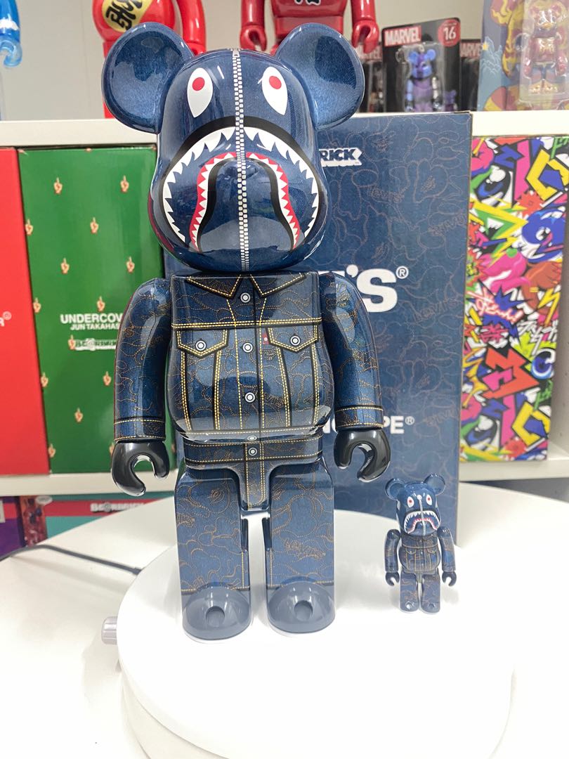 Bearbrick Bape x Levi’s 400%+100%