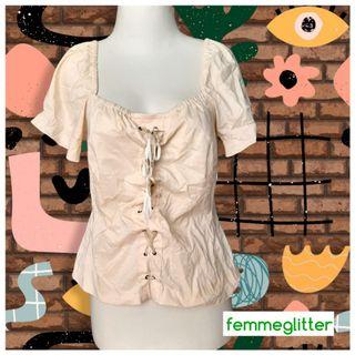 Blus crop top cream