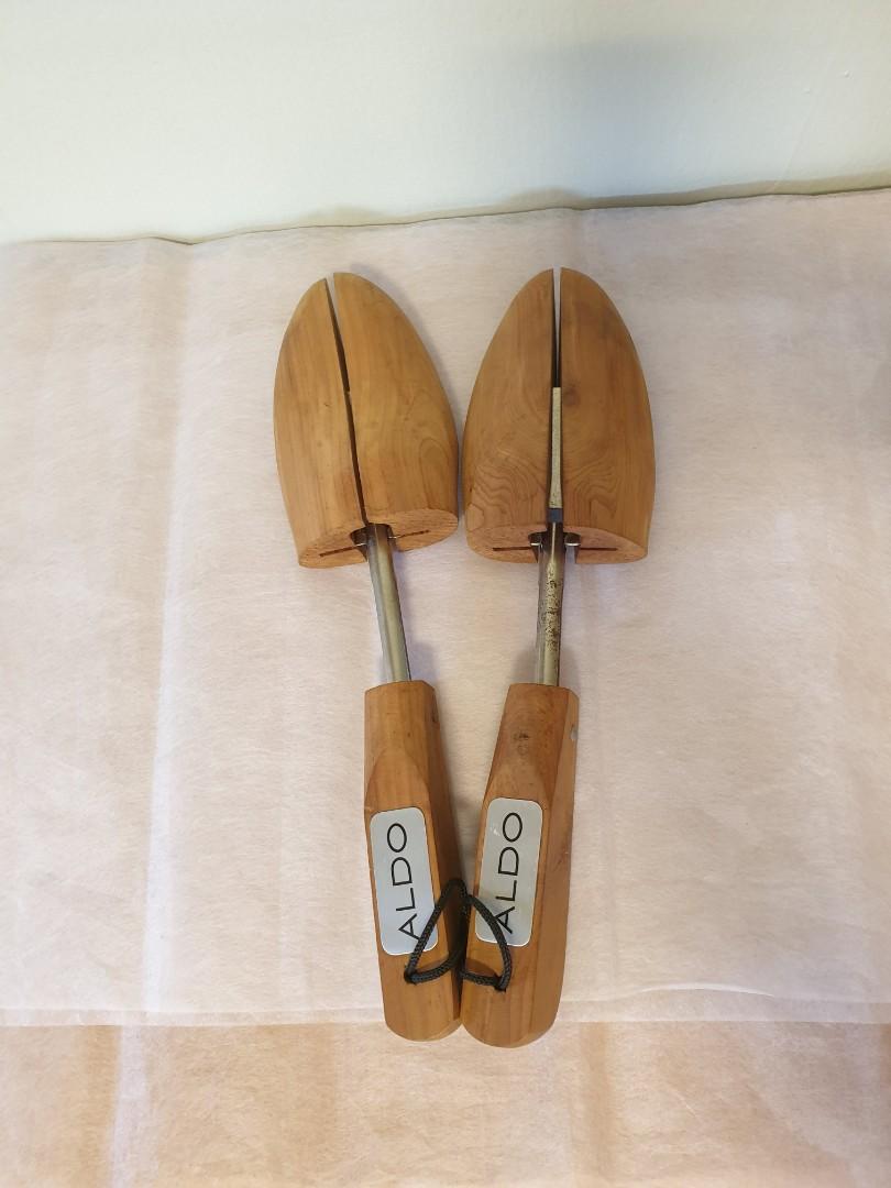 Cedar Wood Shoe Tree
