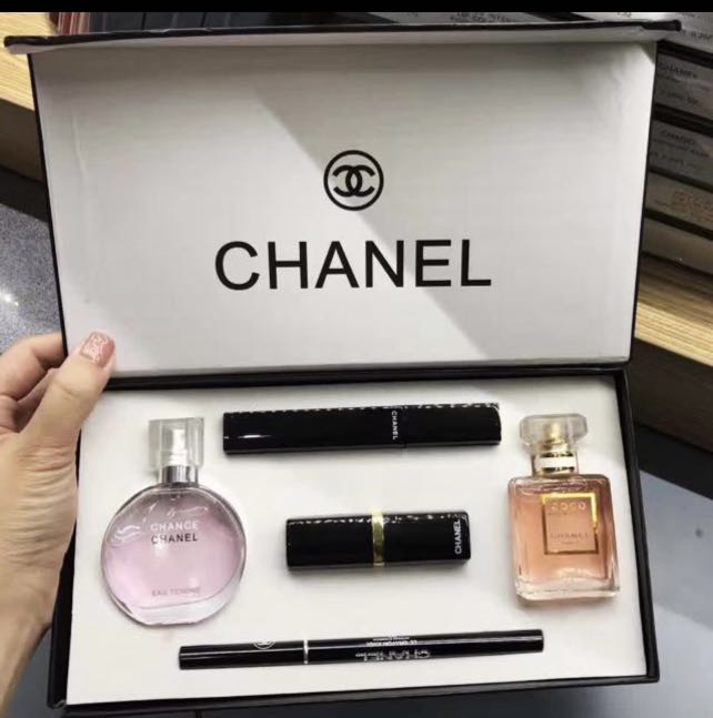 Chanel set 5 in new arrivals 1
