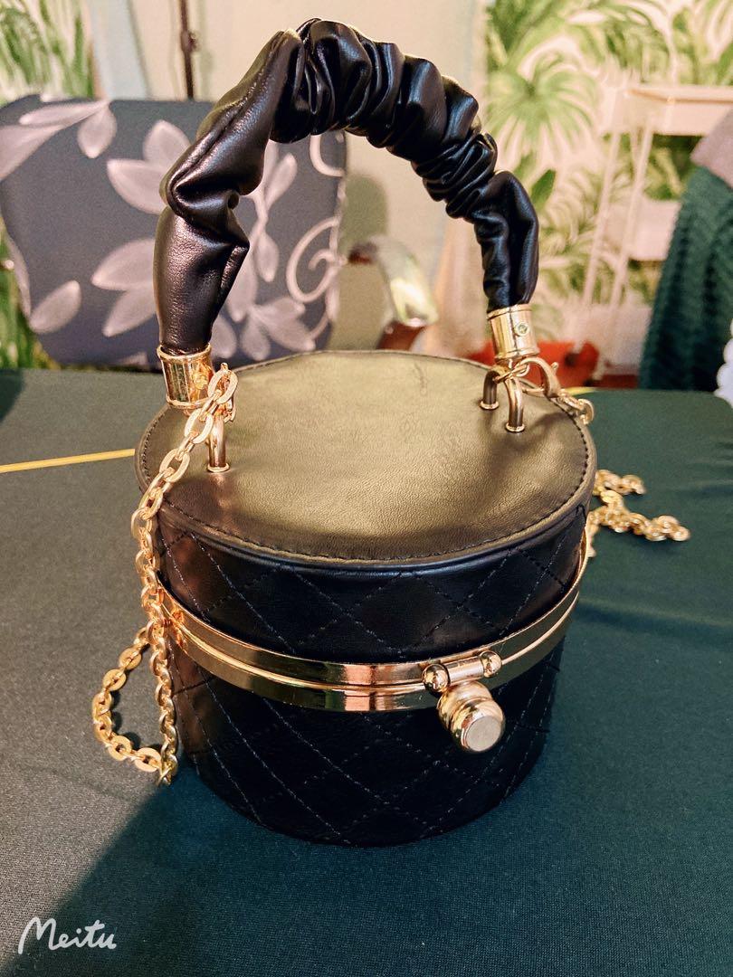 Gold round bag outlet