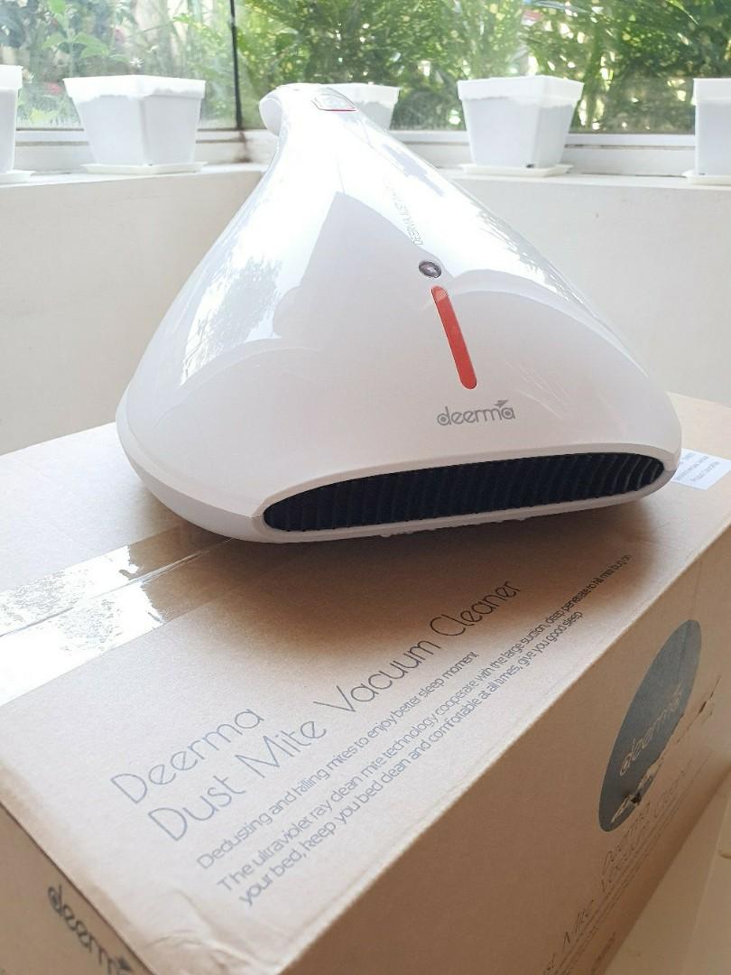 Deerma Dust Mite Vacuum Cleaner CM800 Handheld (UV Sterilization Vacuum