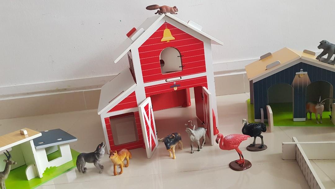ELC Farm set Wooden with animals, Hobbies & Toys, Toys & Games on Carousell