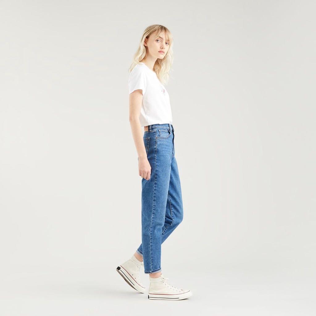 LEVI'S Women's High Waisted Mom Jean