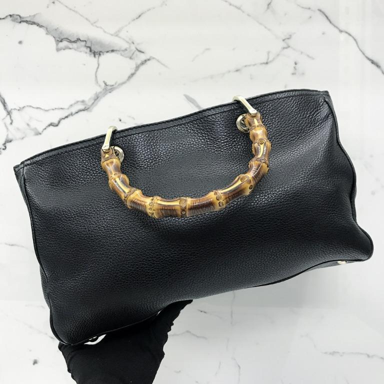 Gucci 323660 2025