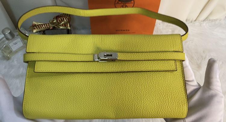 Hermes woc yellow from singapore (Category: Luxury Bags & Wallets) located in Mandaluyong City. Submitted by japanandsingaporeluxepreloved (Listing ID 1123934644, Image 3). Description: .