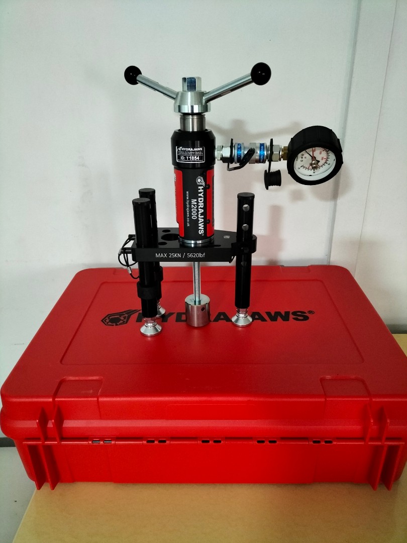 Hydrajaw anchor test kit, Furniture & Home Living, Home Improvement ...