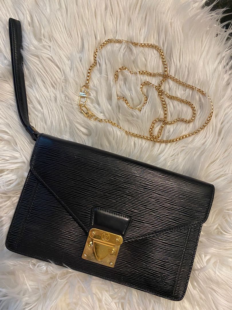 Louis Vuitton Epi Black Sellier Dragonne Clutch, Luxury, Bags & Wallets on  Carousell