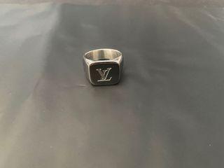 LV silver ring