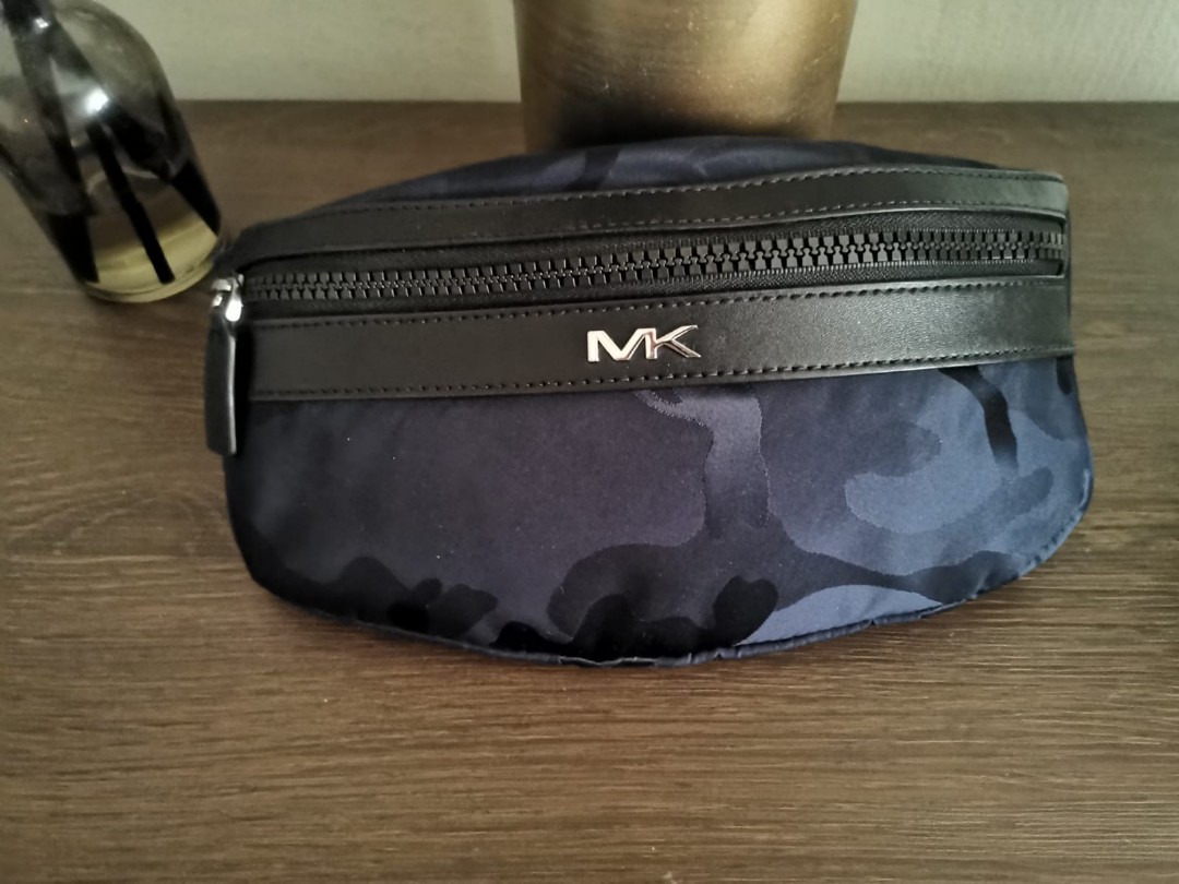 Kent camo jacquard sling pack clearance