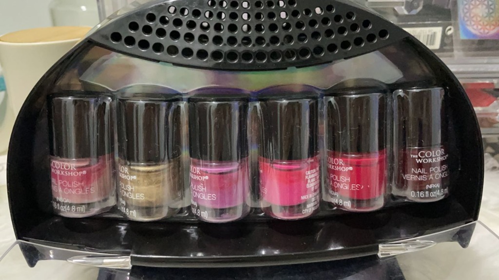 Nail Polish (The Color Workshop), Beauty & Personal Care, Hands & Nails on  Carousell