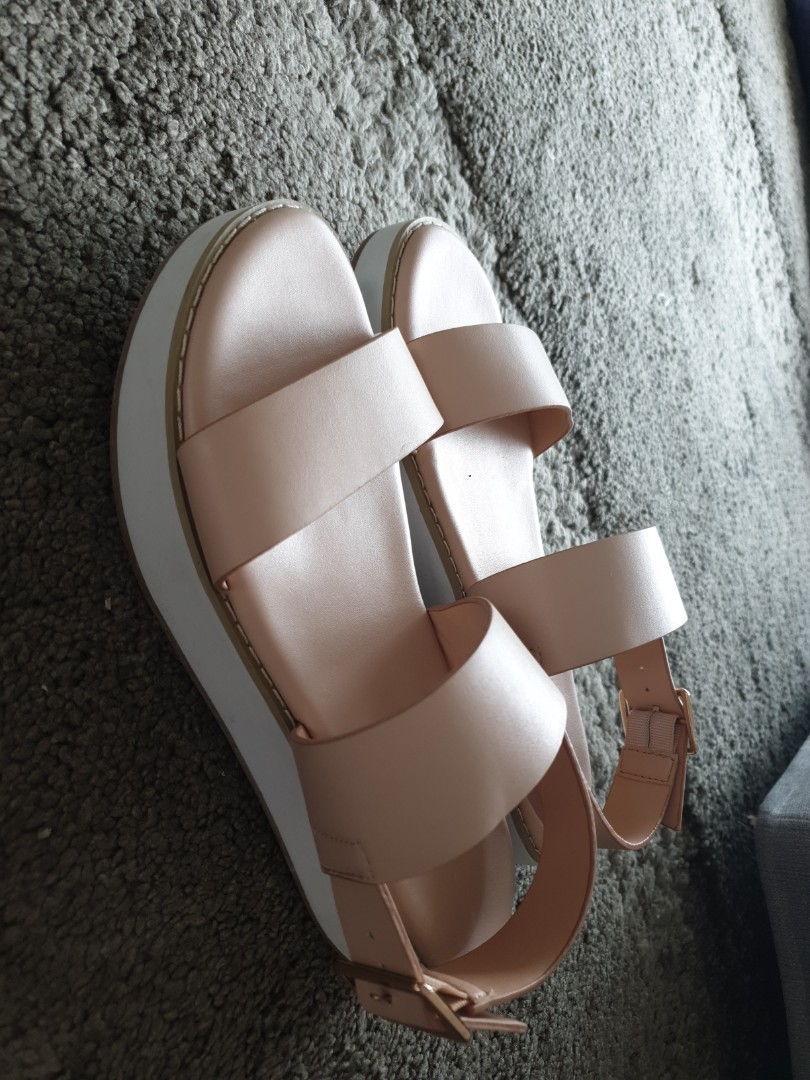 Bestmart sandals store