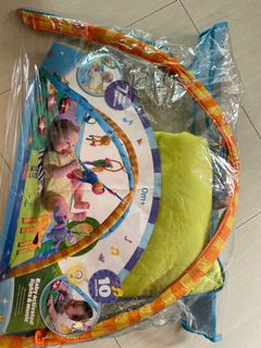 (Category: ) located in . Submitted by shopshop13 (Listing ID 1123946478, Image 1). Description: .