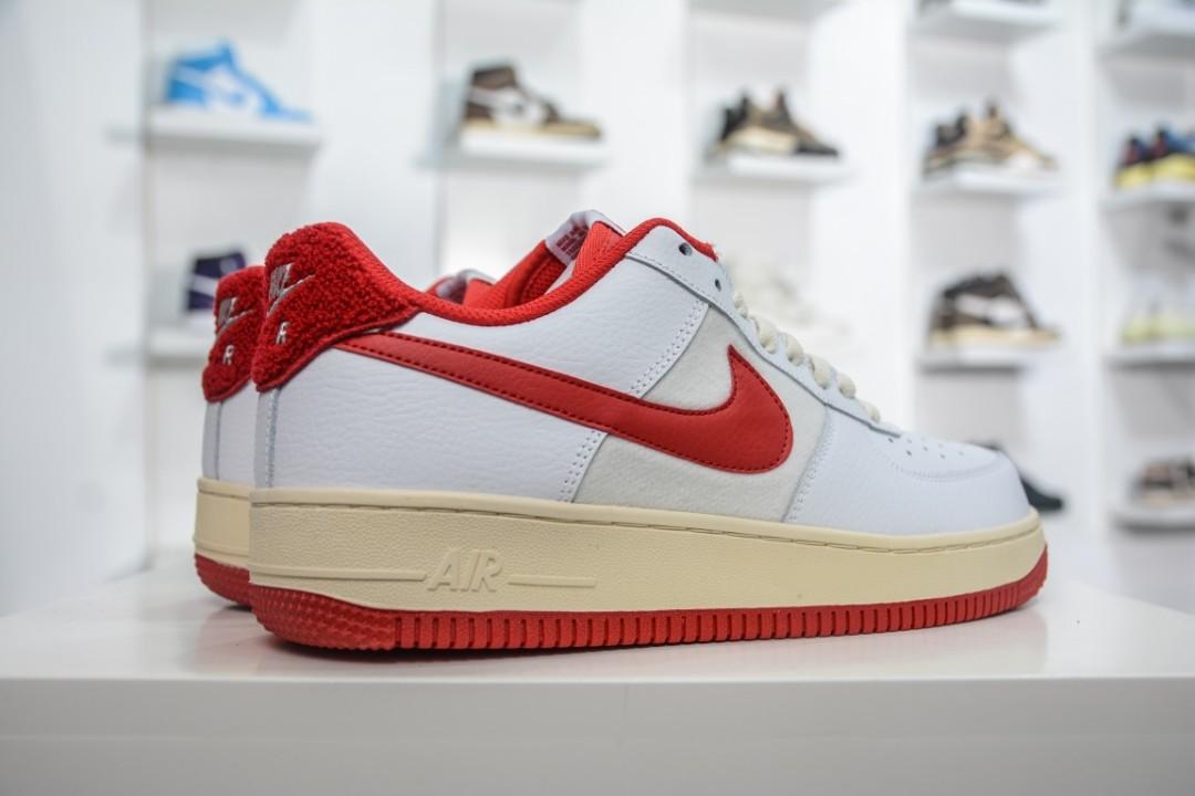 Nike Air Force 1 07 LV8 Gym Red DO5220-161