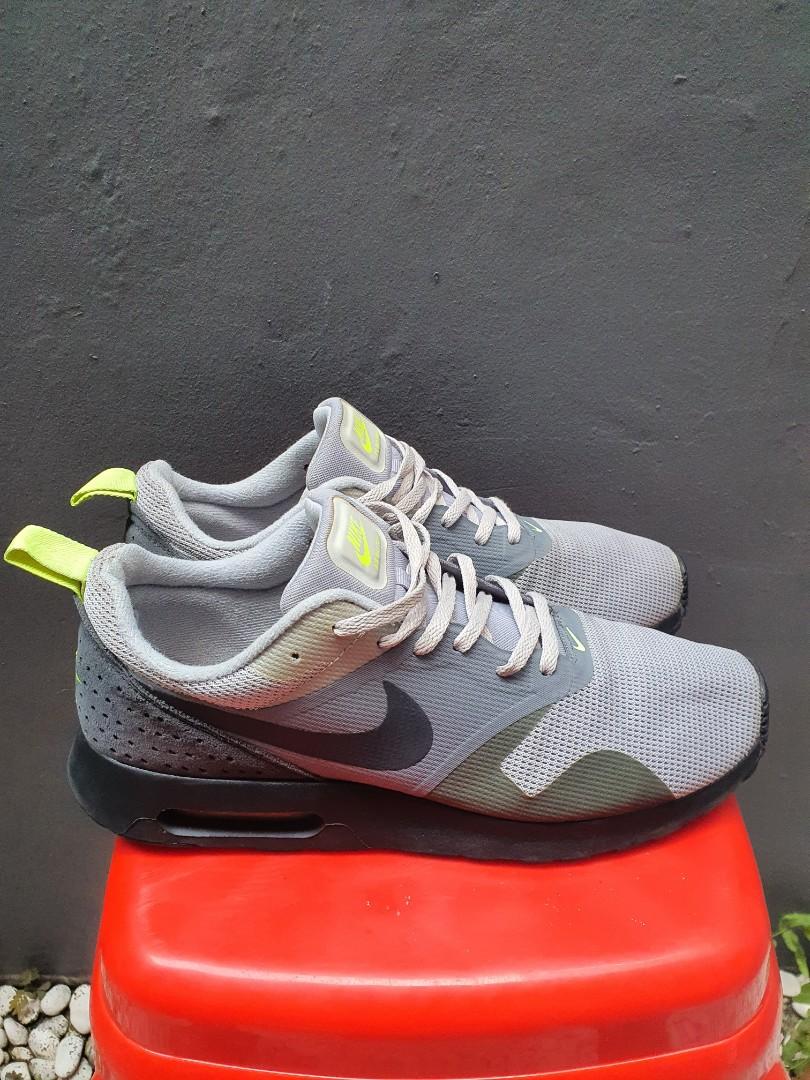 Nike Air Max Tavas Neon Fesyen Pria Sepatu Sneakers di Carousell