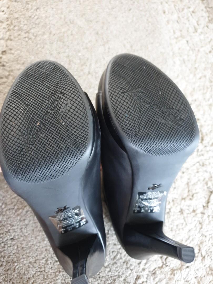 Kenneth cole peep toe booties online