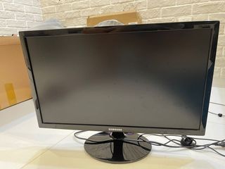 (Category: ) located in . Submitted by ashima0109 (Listing ID 1124067336, Image 1). Description: .