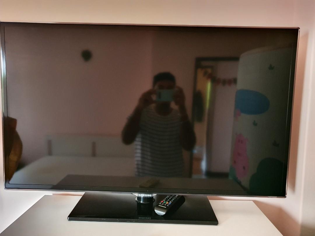 Samsung smart TV 42 inch, TV & Home Appliances, TV & Entertainment, TV