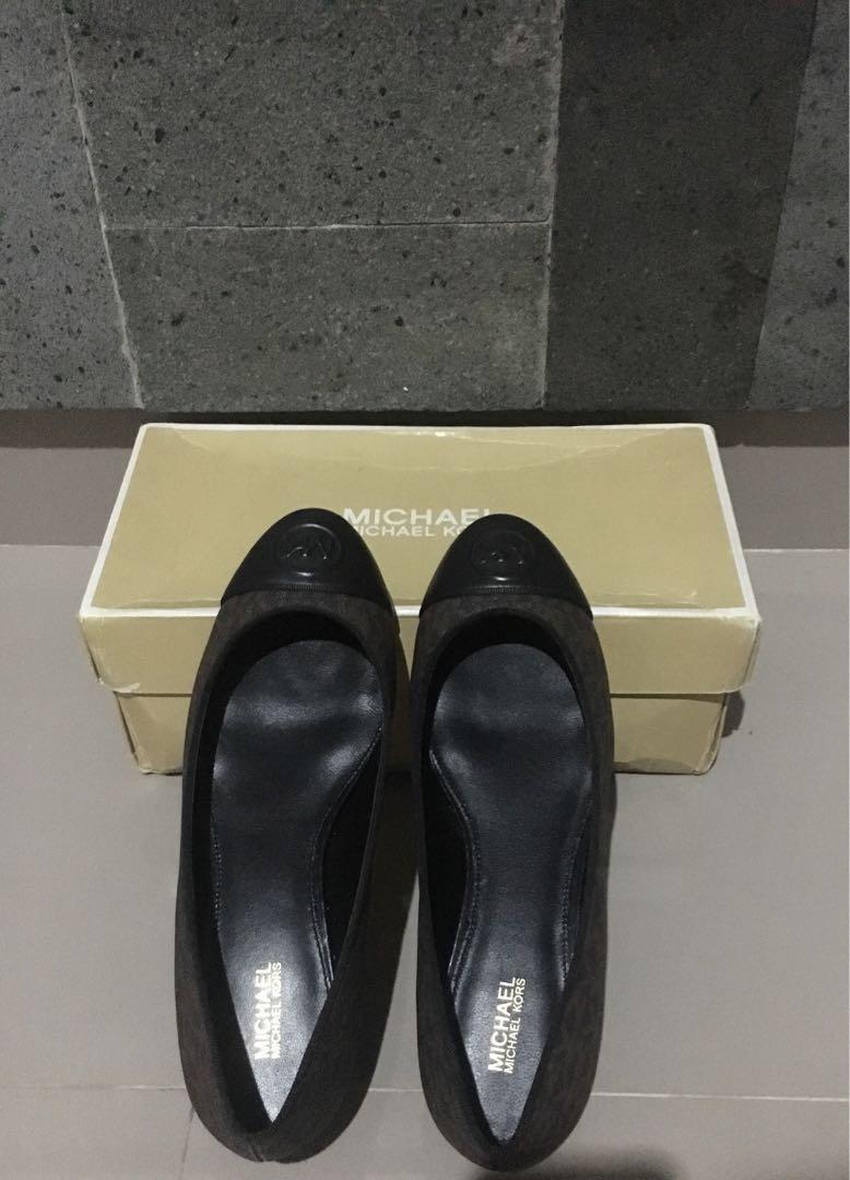 ukuran sepatu michael kors