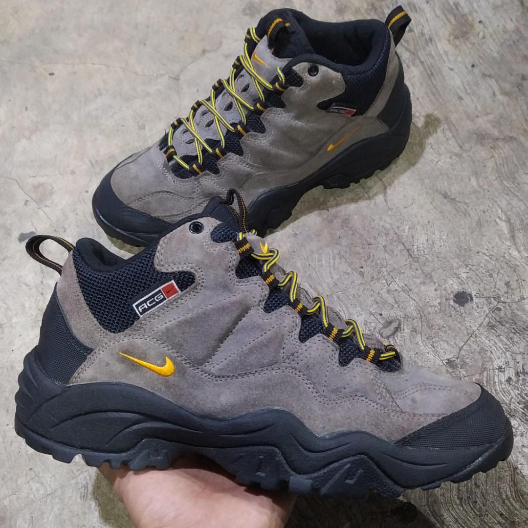 Sepatu Vtg 90s NIKE ACG Hiking Boots Second Original