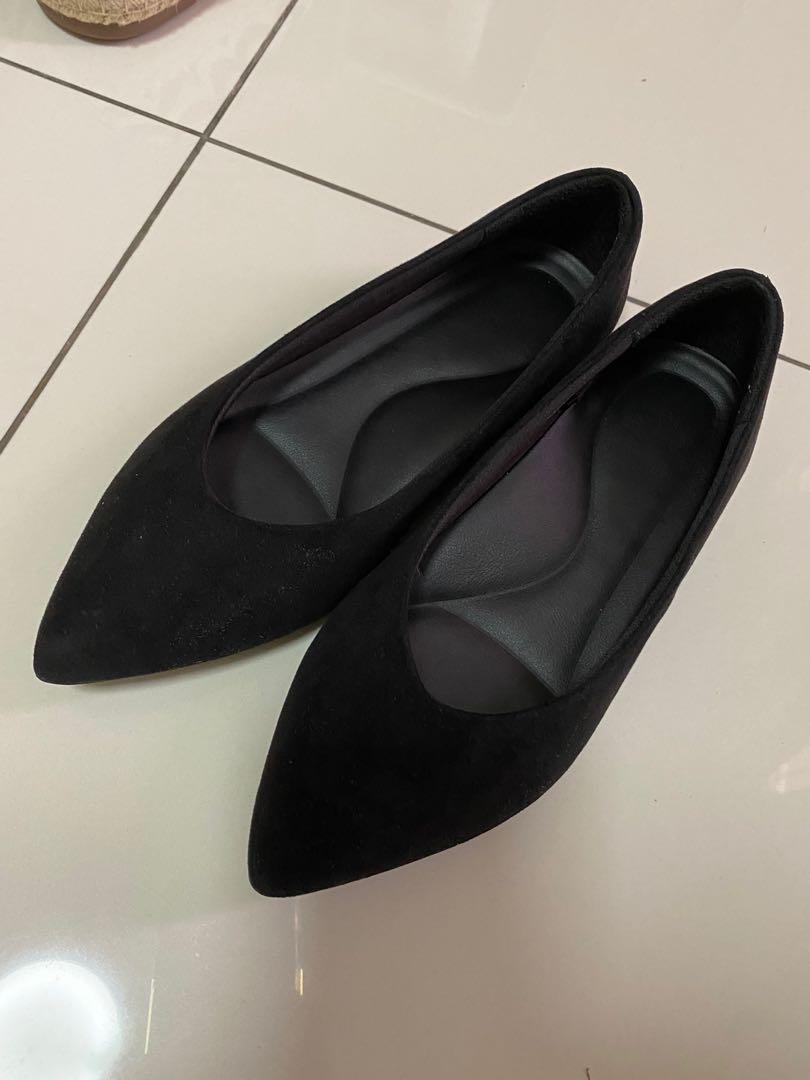 Uniqlo best sale shoes womens
