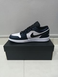 (Category: ) located in . Submitted by snkrheadz (Listing ID 1124088269, Image 1). Description: .