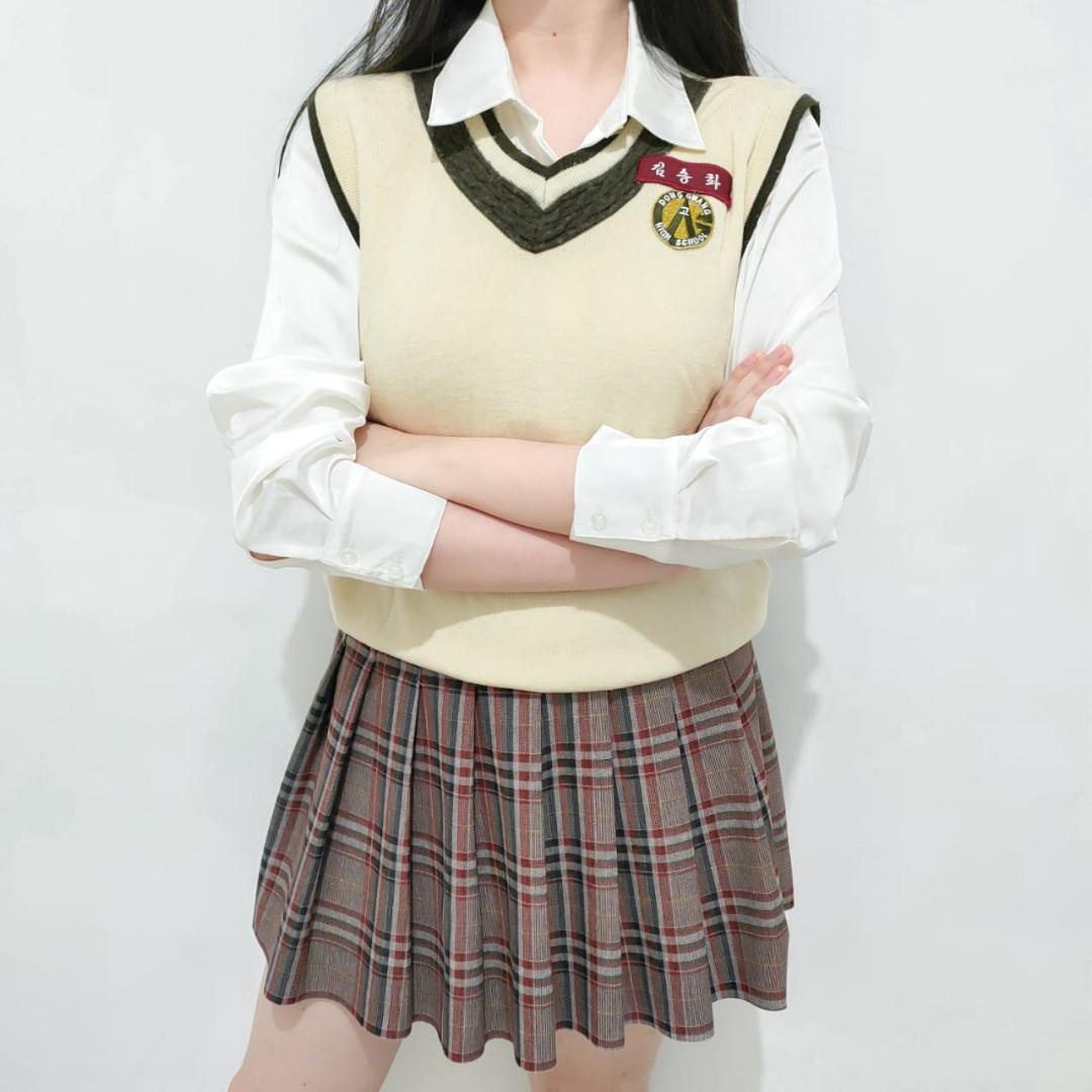 Vest Rajut Rompi Krem Academia Sekolah Korea, Fesyen Wanita, Pakaian