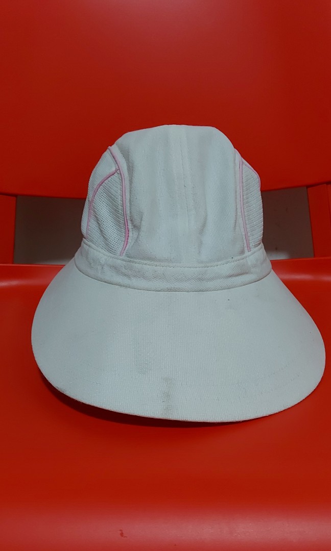 Vintage GIVENCHY play cap, Women's Fashion, Watches & Accessories 