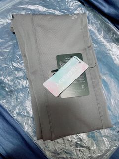 （分類：）位於 。 由 jazbyan 提交（商品編號 1124039082，圖片 1）。簡介： 。