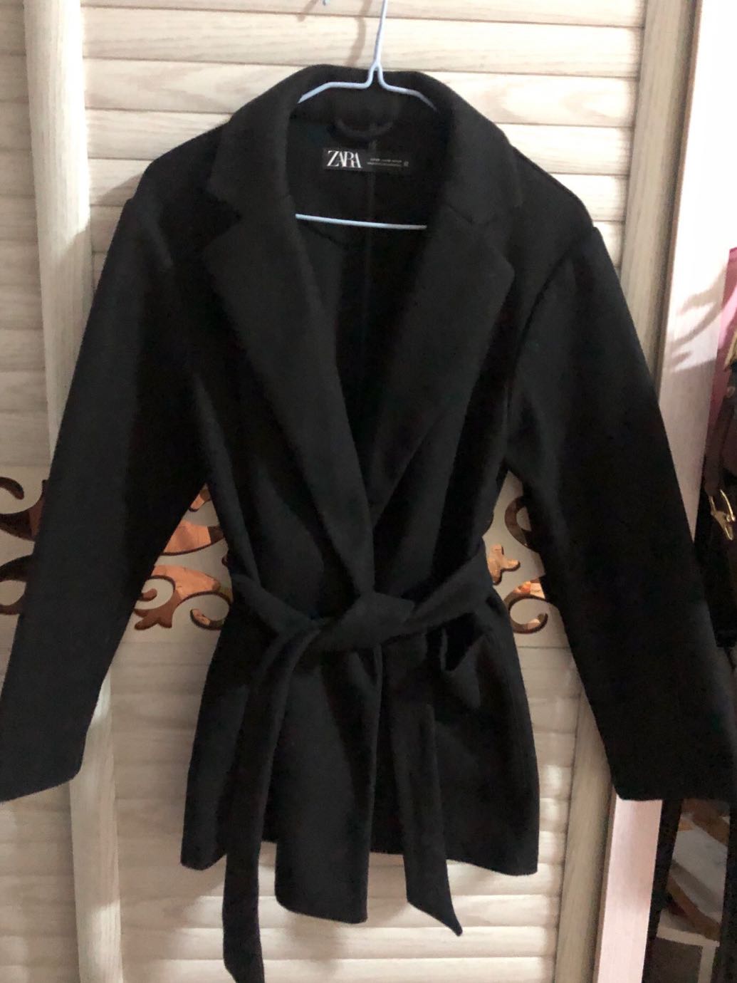 Black wrap 2025 coat zara