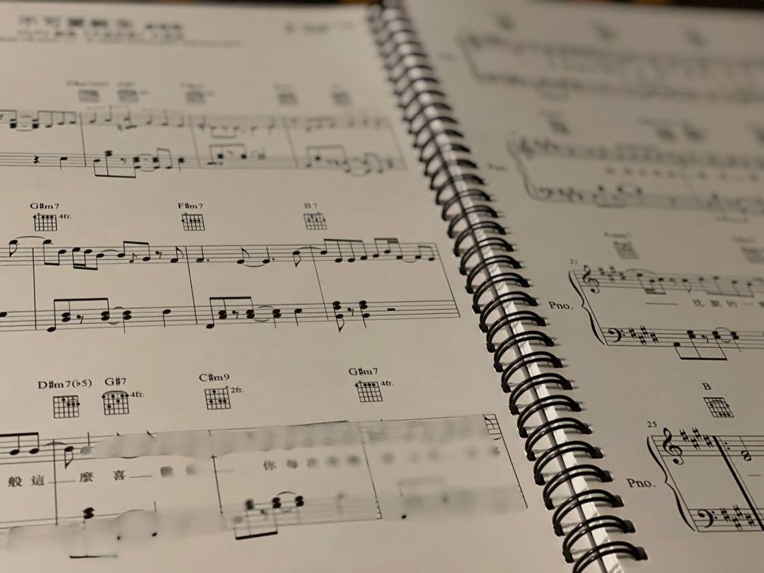 MIRROR x Tomlee Music Score Book (附Mirror 純音樂CD), 興趣及遊戲, 收藏品及紀念品, 明星周邊-  Carousell