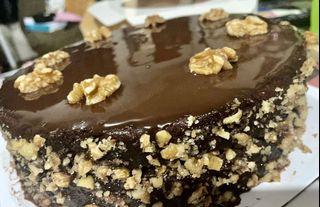 A must try!! Ali Walnut cake is a Premium chocolate butter cake with Hershey’s choco sauce on top of cake!!
