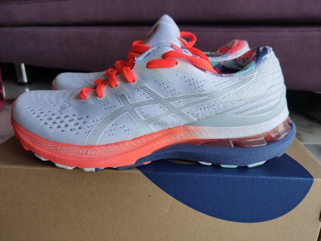 Asics Gel Kayano 28 Size US7.5 Women Men s Fashion Activewear on